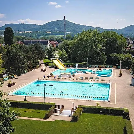 Aqua 3*